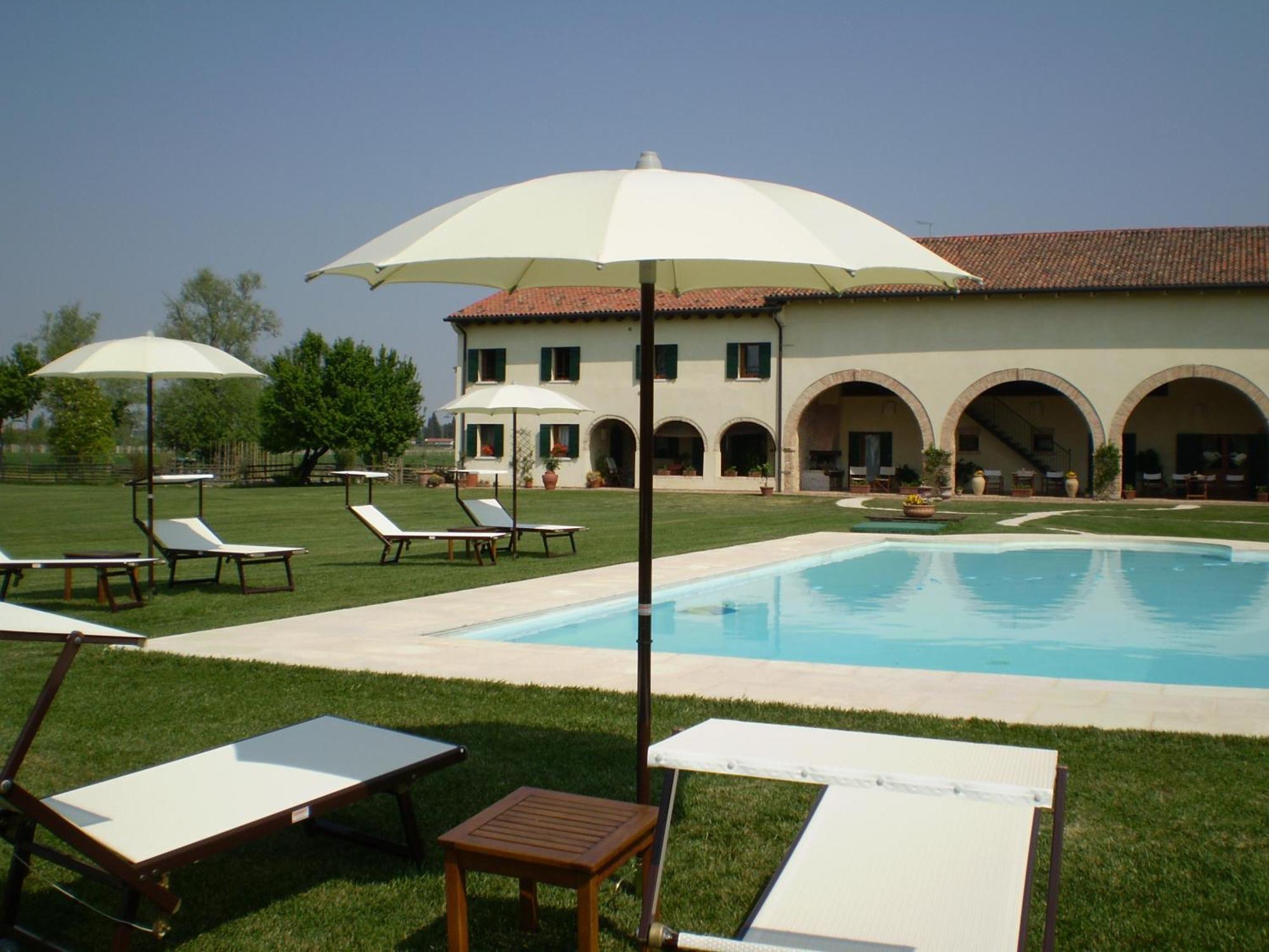 Il Rifugio Del Poeta Guest House San Biagio di Callalta Luaran gambar